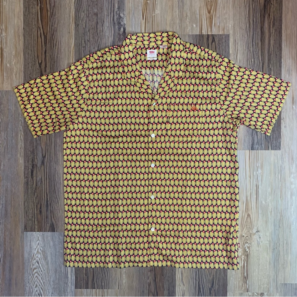 Levi’s Short Sleeve Button-Up